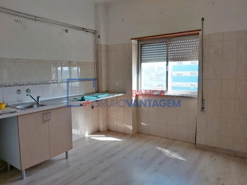 Apartamento T2 para Venda em Amora Foto 7