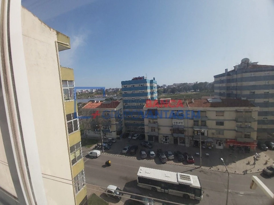 Apartamento T2 para Venda em Amora Foto 12