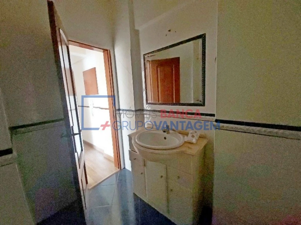 Apartamento T2 para Venda em Amora Foto 18