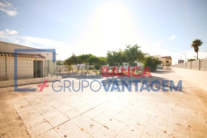 Moradia T4 para Venda em Sarilhos Grandes