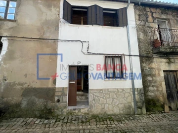 Moradia T1 para Venda em Aranhas