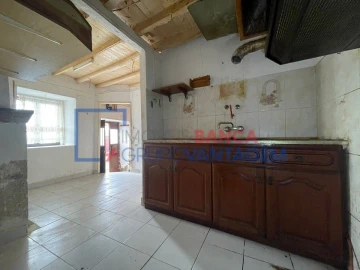 Moradia T1 para Venda em Aranhas