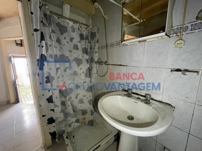 Moradia T1 para Venda em Aranhas Foto 9