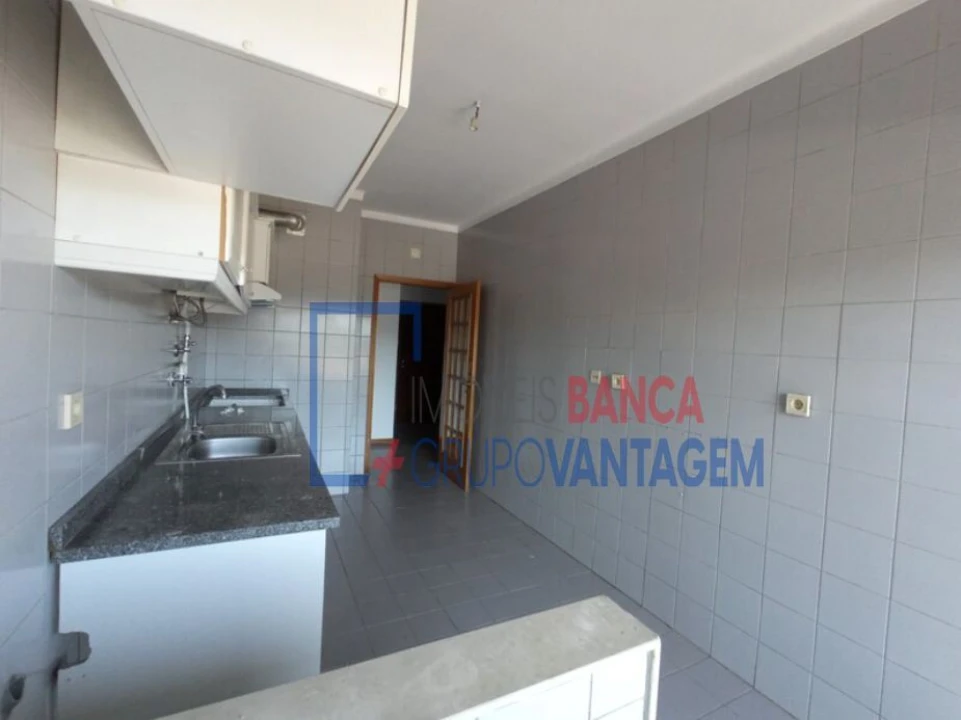 Apartamento T2 para Venda em São Vitor (Braga) Foto 6