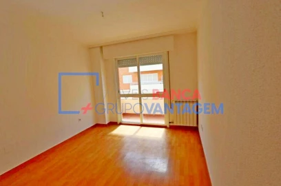 Apartamento T3 para Venda em Alhos Vedros