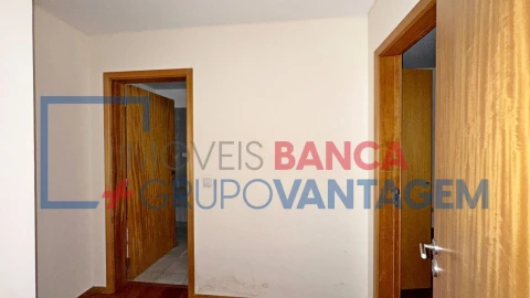 Apartamento T1 para Venda em Oliveira do Douro