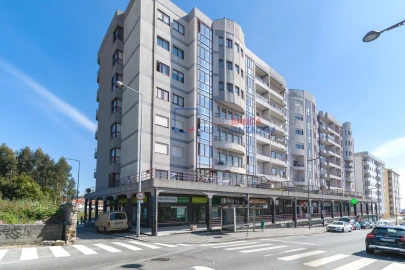Apartamento T2 para Venda em Mafamude e Vilar do Paraíso