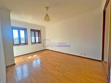 Apartamento T2 para Venda em Mafamude e Vilar do Paraíso