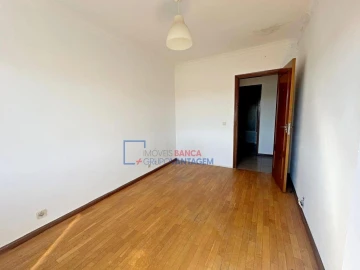 Apartamento T2 para Venda em Mafamude e Vilar do Paraíso