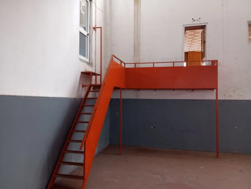 Armazém para Venda em Alcanena e Vila Moreira Foto 8