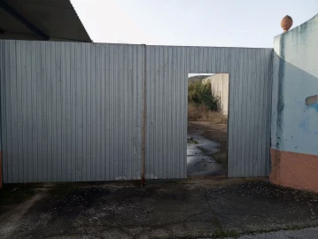 Armazém para Venda em Alcanena e Vila Moreira