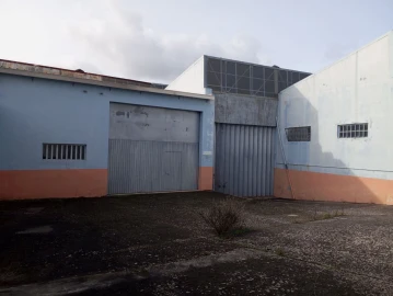Armazém para Venda em Alcanena e Vila Moreira