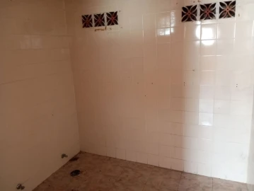 Armazém para Venda em Alcanena e Vila Moreira