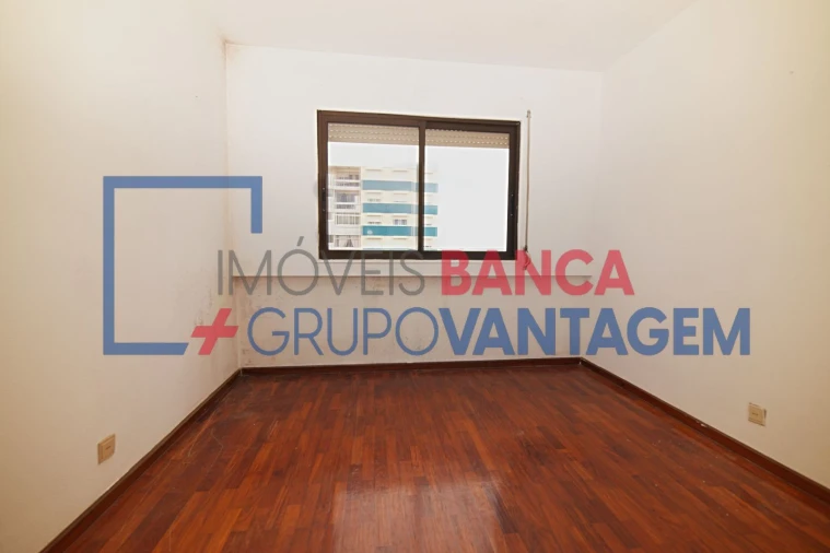 Apartamento T3 para Venda em Santo Antonio da Charneca Foto 7