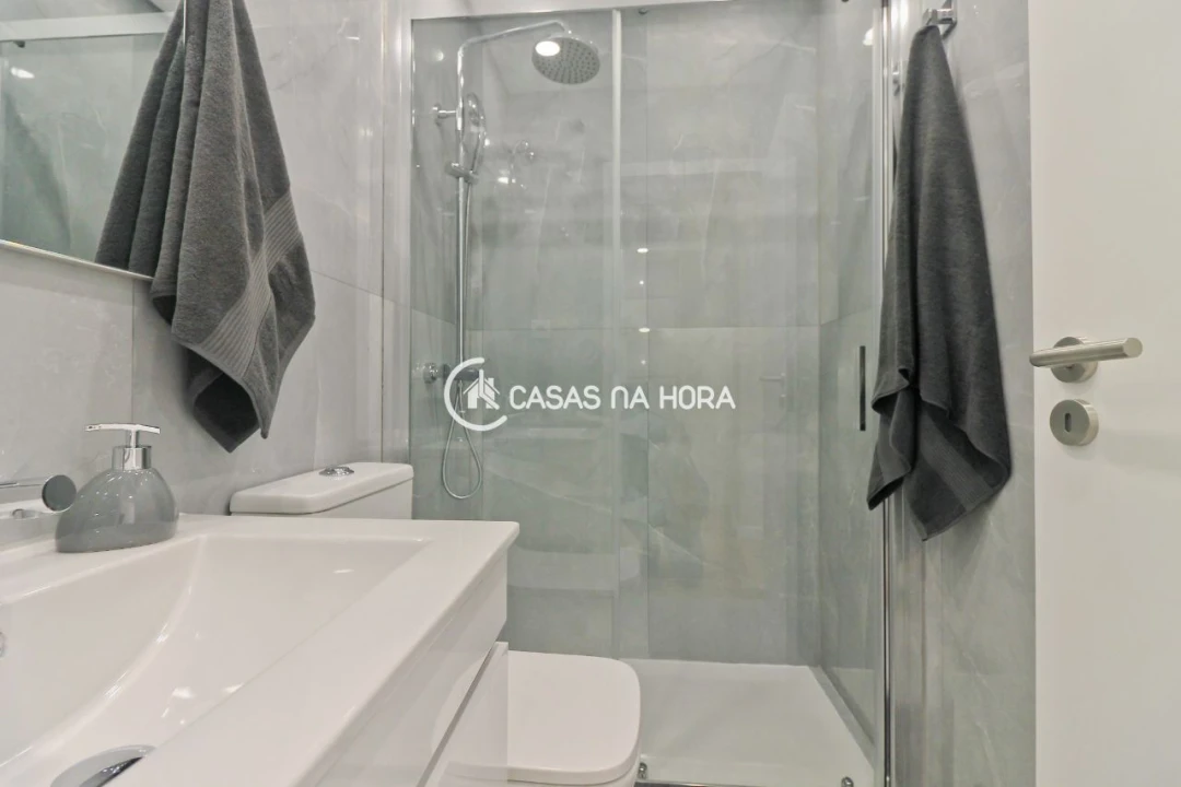 Apartamento T3 para Arrendamento em Cedofeita, Santo Ildefonso, Sé, Miragaia, São Nicolau e Vitória Foto 7