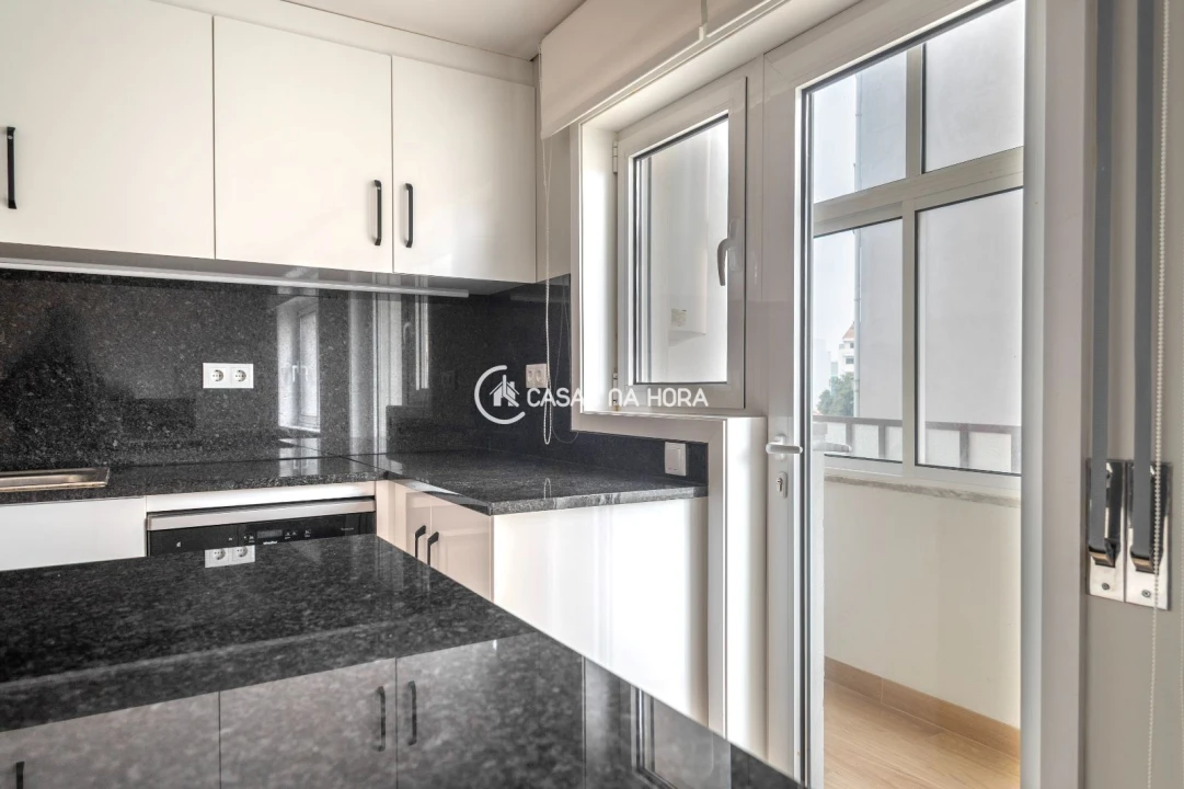 Apartamento T3 para Arrendamento em Cedofeita, Santo Ildefonso, Sé, Miragaia, São Nicolau e Vitória Foto 20