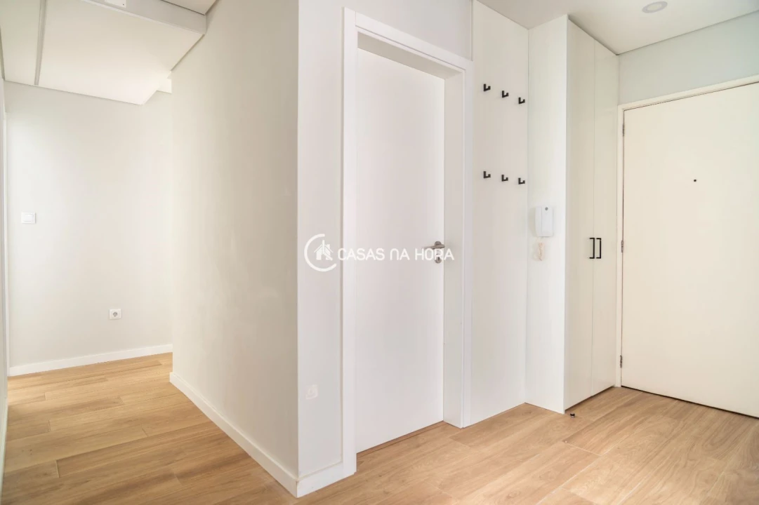 Apartamento T3 para Arrendamento em Cedofeita, Santo Ildefonso, Sé, Miragaia, São Nicolau e Vitória Foto 21