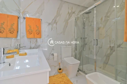 Apartamento T3 para Arrendamento em Cedofeita, Santo Ildefonso, Sé, Miragaia, São Nicolau e Vitória