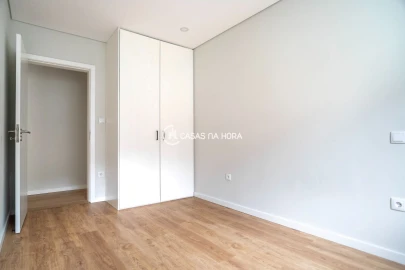 Apartamento T3 para Arrendamento em Cedofeita, Santo Ildefonso, Sé, Miragaia, São Nicolau e Vitória