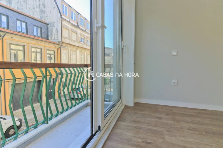 Apartamento T3 para Arrendamento em Cedofeita, Santo Ildefonso, Sé, Miragaia, São Nicolau e Vitória Foto 6