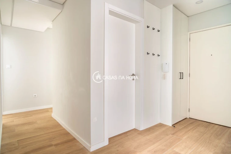 Apartamento T3 para Arrendamento em Cedofeita, Santo Ildefonso, Sé, Miragaia, São Nicolau e Vitória Foto 21