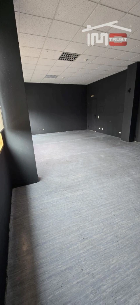 Armazém para Venda em Oeiras e São Julião da Barra, Paço de Arcos e Caxias