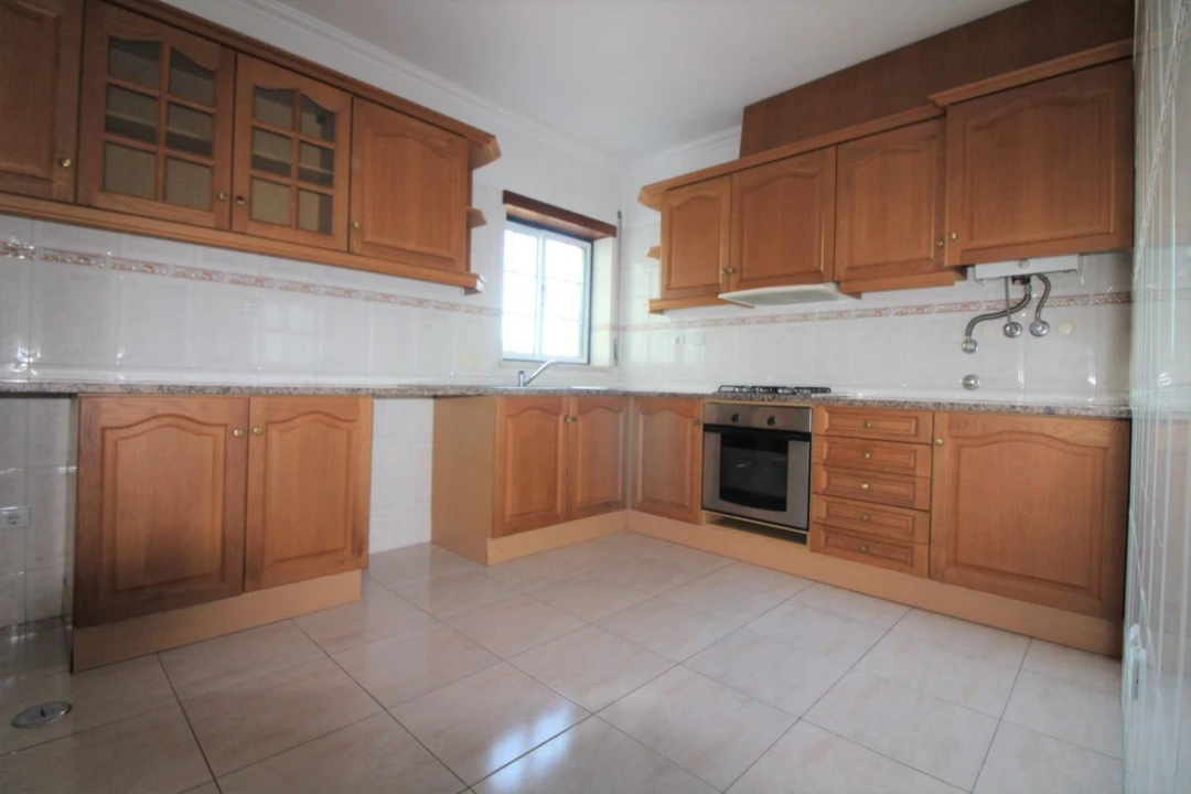 Apartamento T1 para Arrendamento em Leiria, Pousos, Barreira e Cortes Foto 1