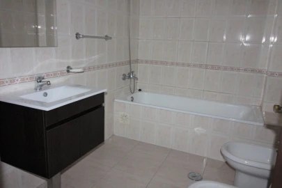 Apartamento T1 para Arrendamento em Leiria, Pousos, Barreira e Cortes