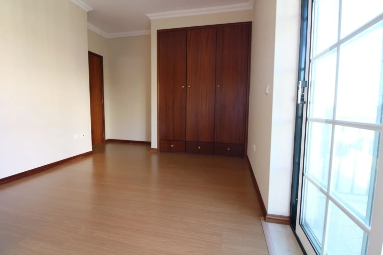 Apartamento T1 para Arrendamento em Leiria, Pousos, Barreira e Cortes Foto 6