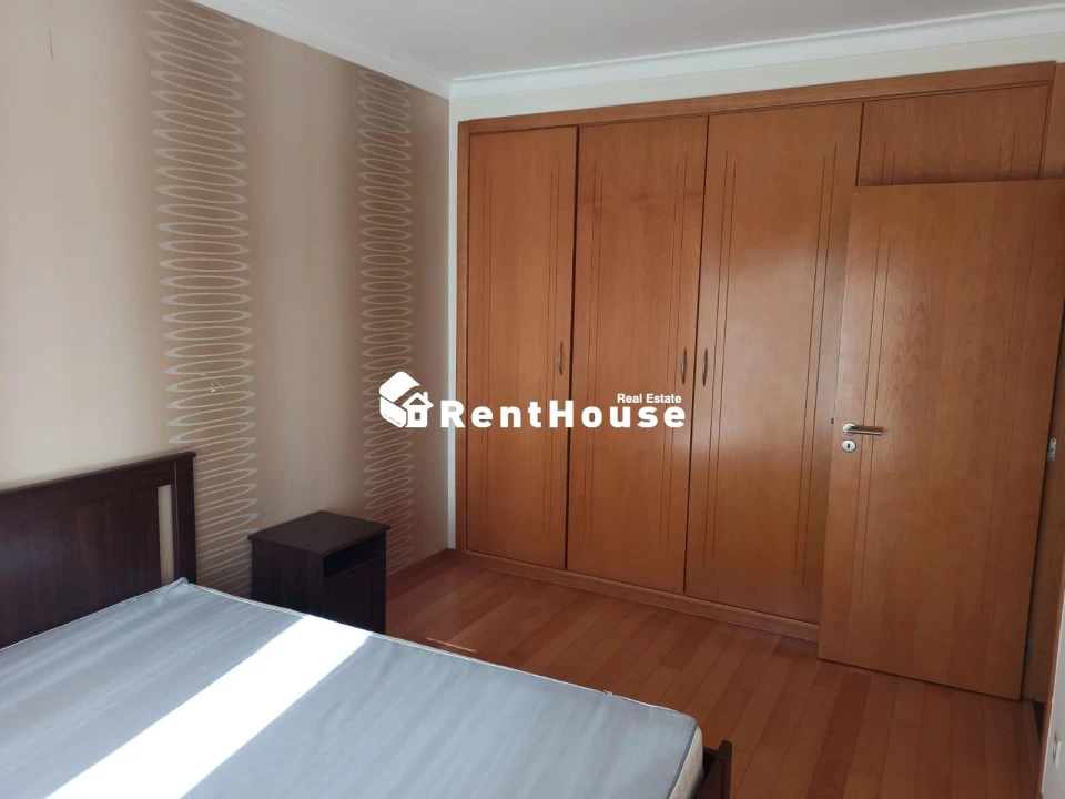 Apartamento T1 para Venda em Tavarede Foto 7