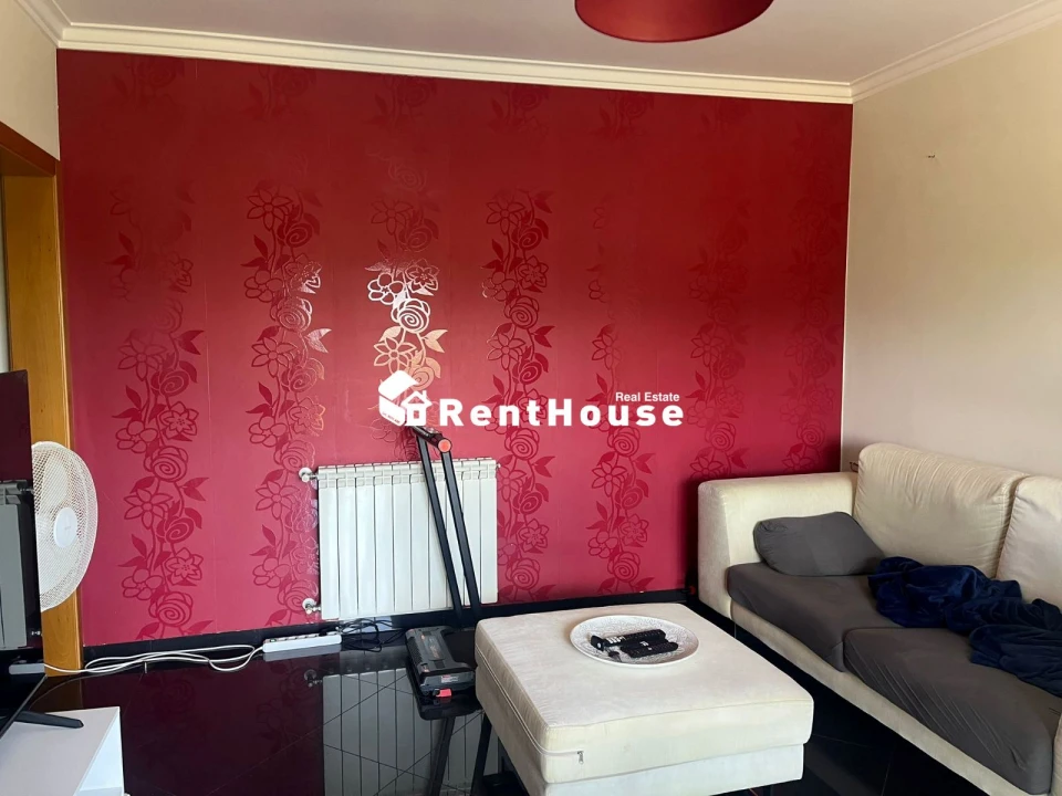 Apartamento T1 para Venda em Tavarede Foto 3