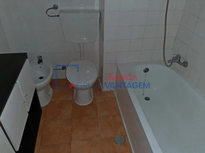 Apartamento T2 para Venda em Rio de Mouro Foto 5