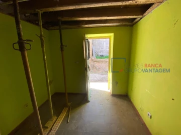 Moradia T4 para Venda em Casais e Alviobeira