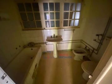 Moradia T4 para Venda em Casais e Alviobeira