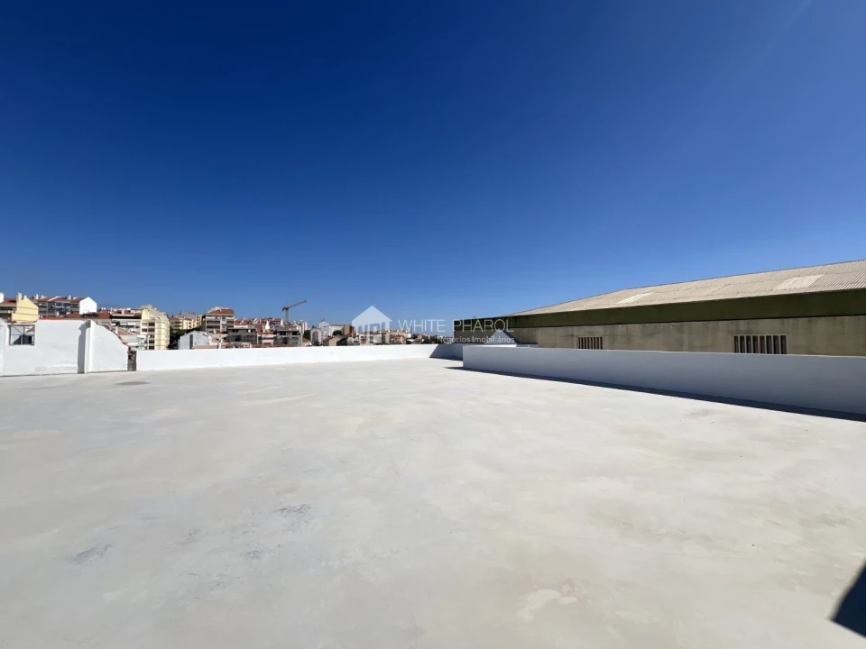 Armazém para Venda em Sacavém e Prior Velho Foto 4