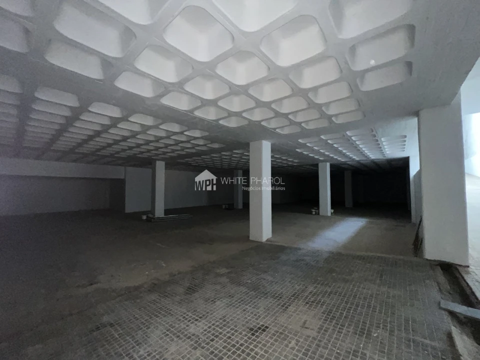 Armazém para Venda em Sacavém e Prior Velho Foto 29