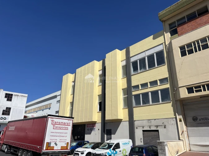 Armazém para Venda em Sacavém e Prior Velho Foto 3