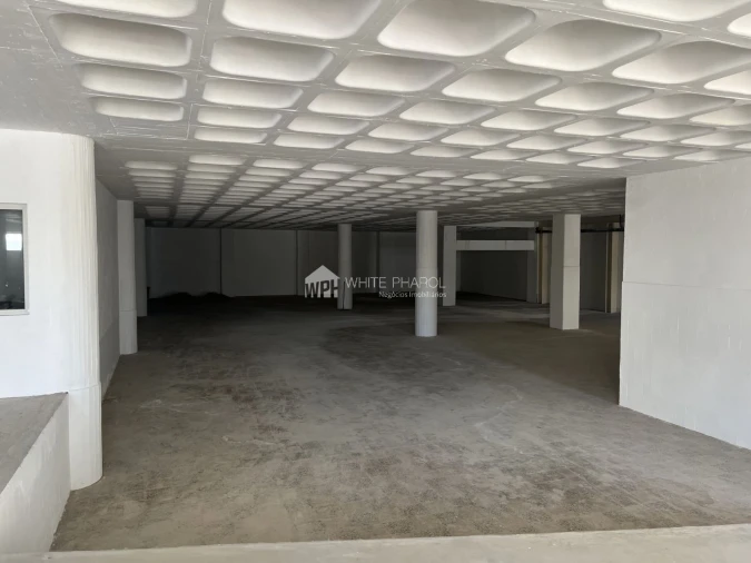 Armazém para Venda em Sacavém e Prior Velho Foto 19