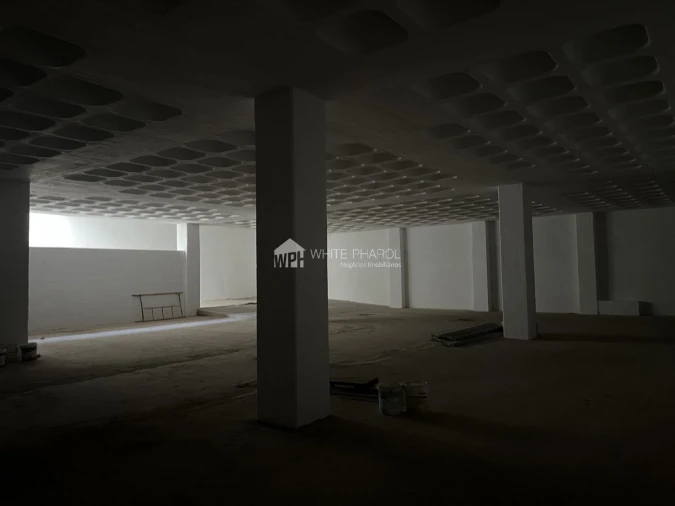 Armazém para Venda em Sacavém e Prior Velho Foto 27