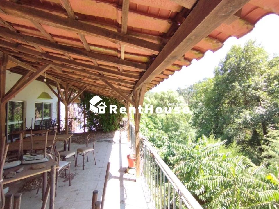 Negócio para Venda em Aguda Foto 1