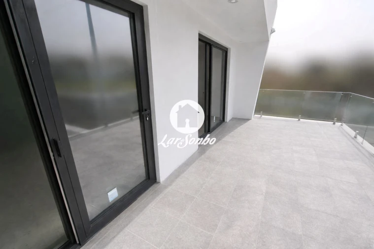 Moradia T3 para Venda em Silva Foto 5