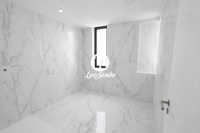 Moradia T3 para Venda em Silva Foto 17