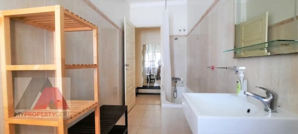 Apartamento T3 para Arrendamento em Alcantara