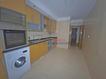 Apartamento T2 para Venda em Venteira