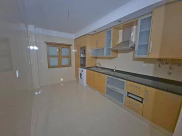 Apartamento T2 para Venda em Venteira