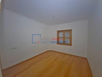 Apartamento T2 para Venda em Venteira