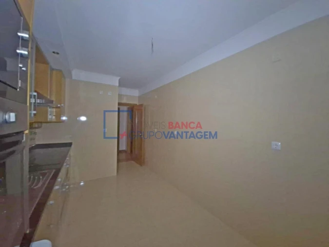 Apartamento T2 para Venda em Venteira Foto 8