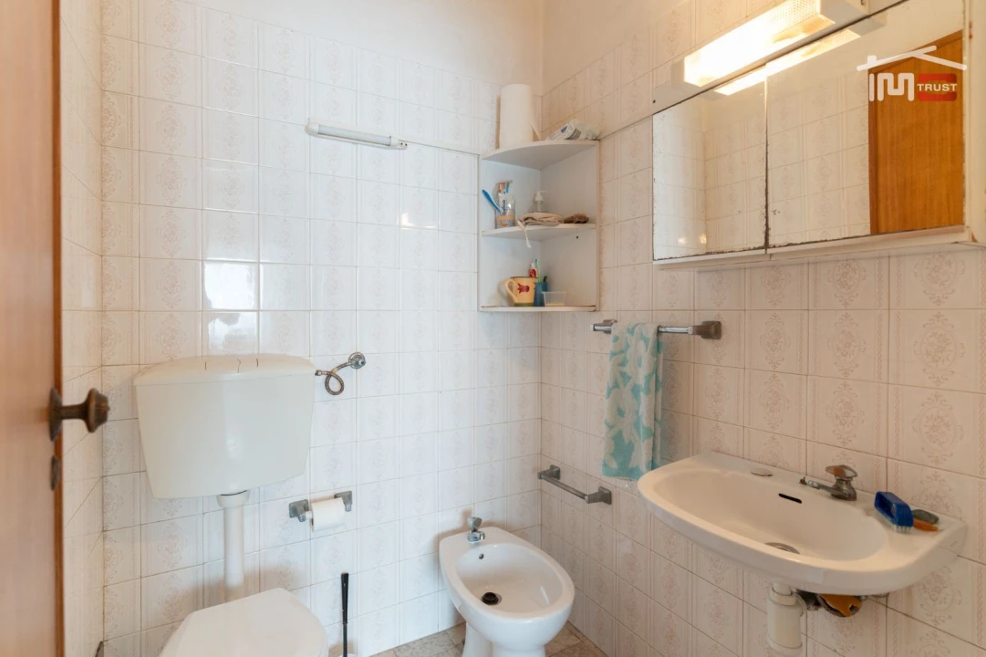 Apartamento T4 para Venda em Nossa Senhora das Misericordias Foto 9