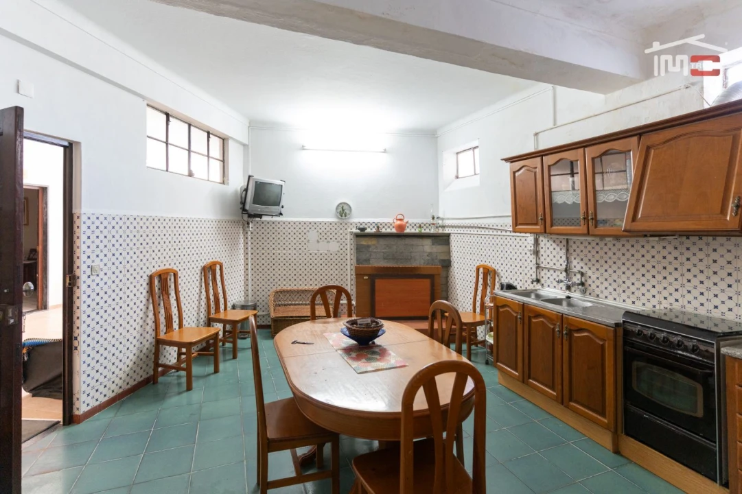 Apartamento T4 para Venda em Nossa Senhora das Misericordias Foto 4