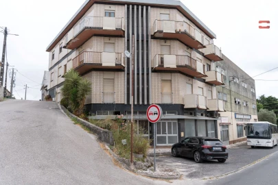 Apartamento T4 para Venda em Nossa Senhora das Misericordias